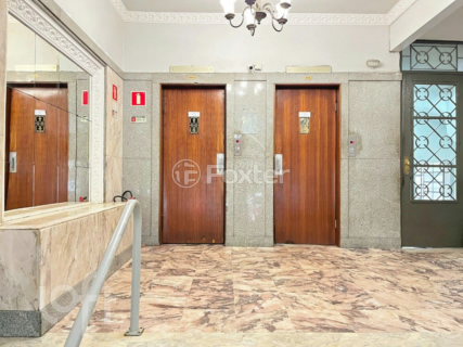 Image 31 - 372831