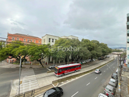 Image 32 - 372831