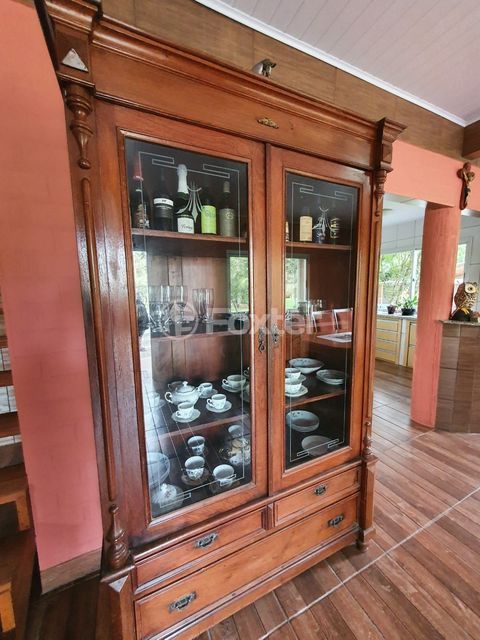 Image 23 - 372873