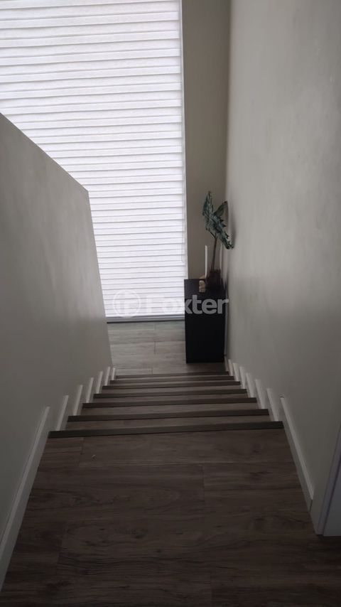 Image 40 - 373097