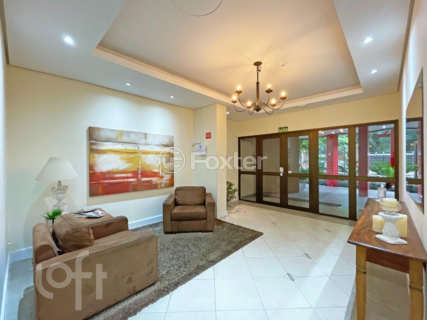 Image 34 - 373331
