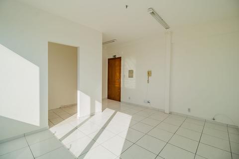 Image 3 - 373404