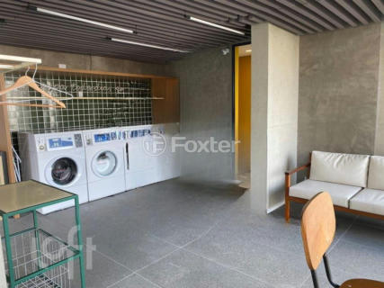 Image 8 - 374041