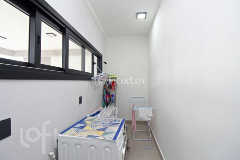 Image 40 - 375234