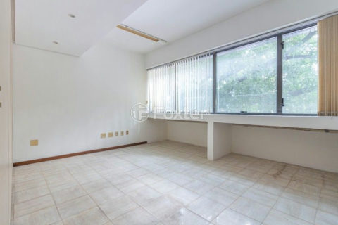 Image 20 - 376928