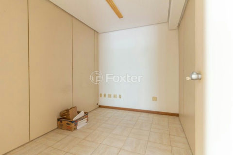 Image 31 - 376928