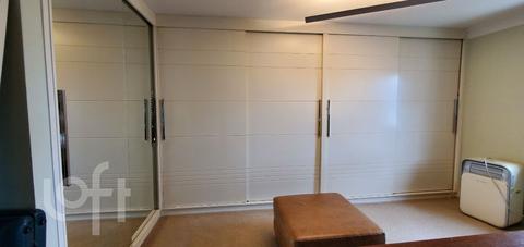 Image 12 - 378974