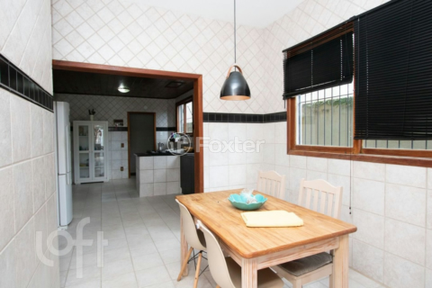Image 4 - 379058