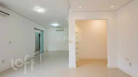 Image 5 - 379420