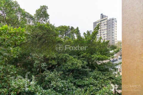 Image 24 - 379429