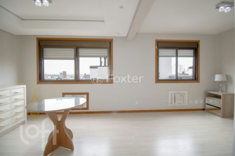 Image 8 - 379429