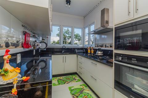 Image 10 - 385653