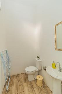 Image 33 - 385653