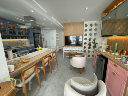 Image 9 - 386427