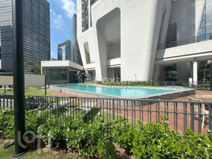 Image 39 - 394682
