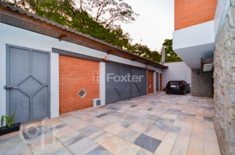 Image 24 - 395668