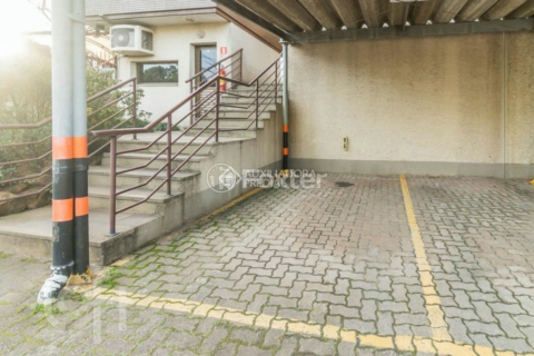 Image 29 - 395678