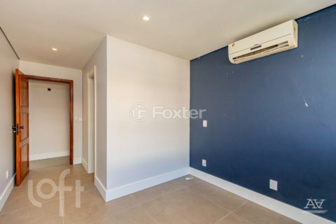 Image 19 - 396076