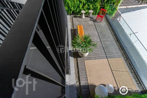 Image 33 - 396599