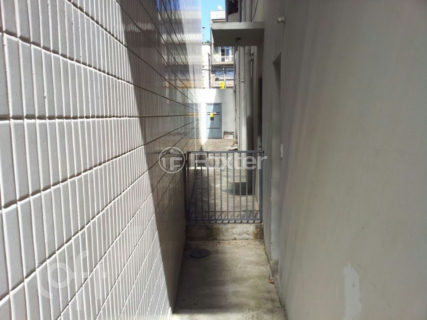 Image 19 - 396886