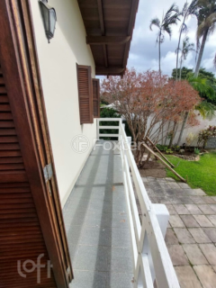 Image 19 - 401595