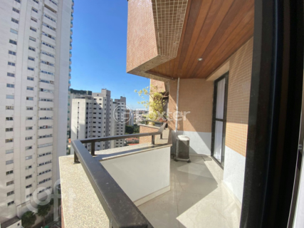 Image 7 - 401893