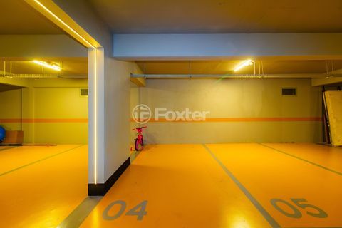 Image 29 - 403787