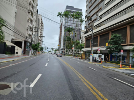 Image 24 - 403899