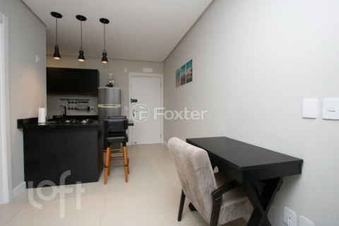 Image 7 - 404775