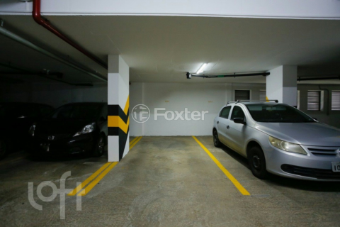Image 40 - 405042