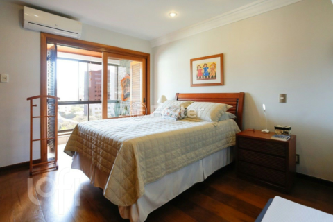 Image 22 - 405042