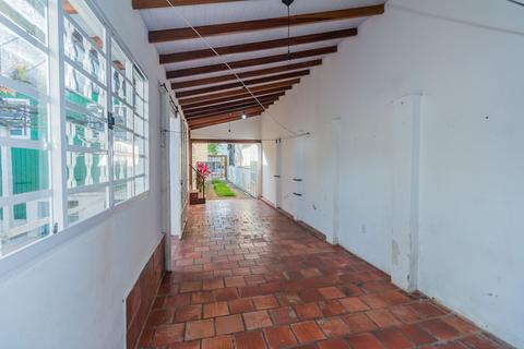 Image 35 - 408953