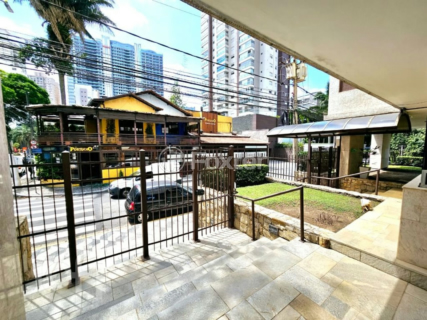 Image 33 - 425008