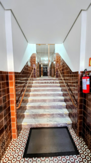 Image 1 - 427314