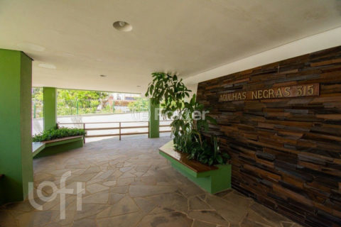 Image 8 - 447249