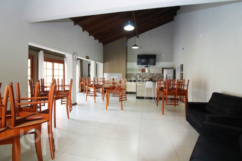 Image 24 - 447276
