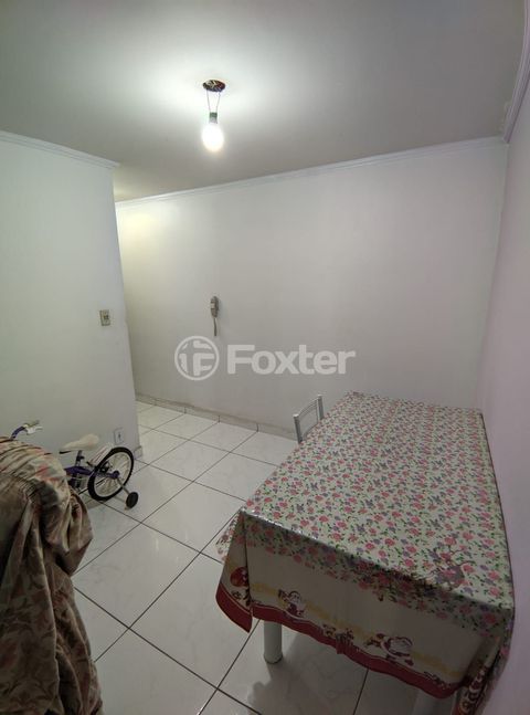 Image 4 - 448359