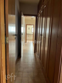 Image 11 - 453812