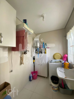 Image 19 - 458045