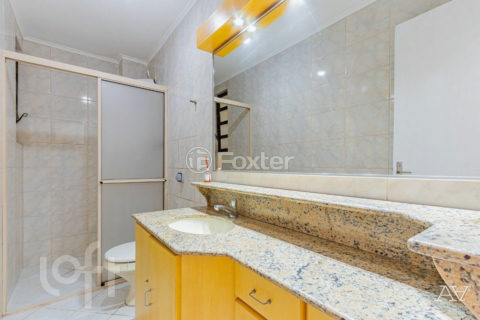 Image 11 - 466113