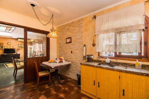 Image 42 - 5244