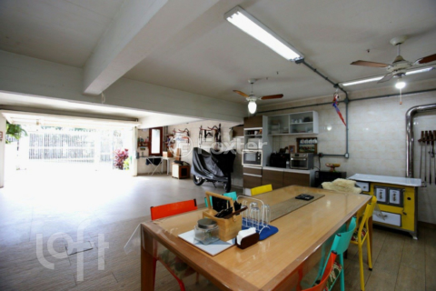 Image 46 - 525372