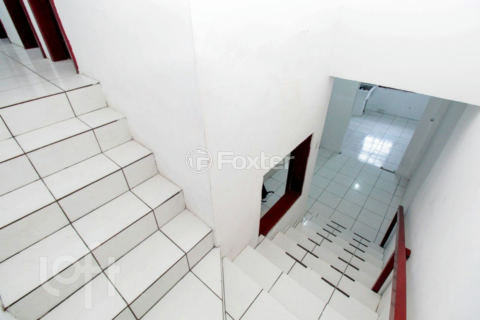 Image 17 - 526657