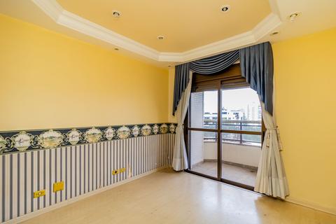 Image 31 - 540044