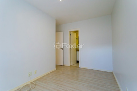 Image 7 - 546317