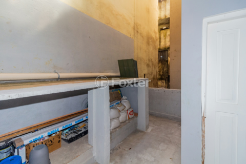 Image 30 - 549752