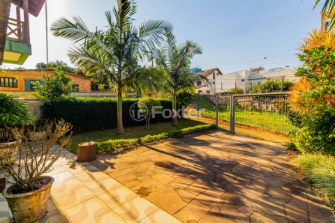 Image 33 - 552252