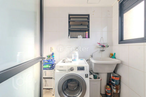 Image 21 - 554469