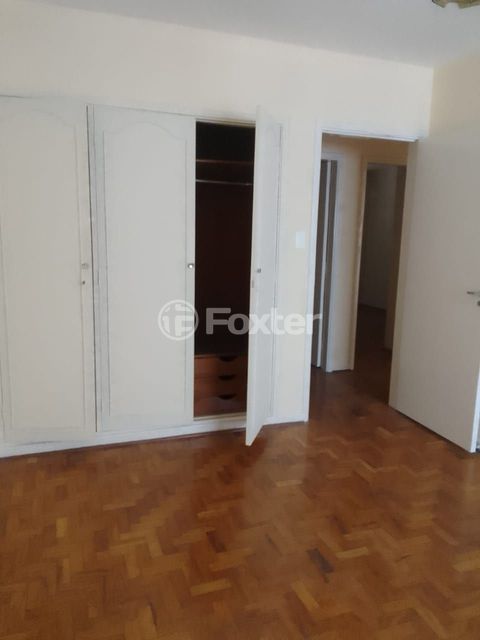 Image 7 - 555261