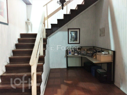 Image 39 - 556002